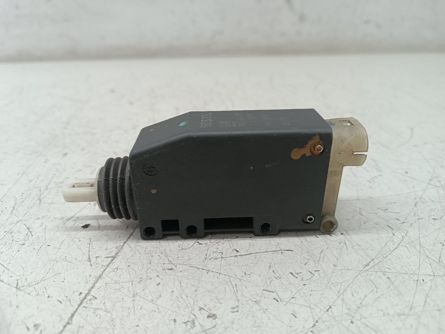 Motor de fecho central OPEL CORSA B (S93) | 93 - 02 Imagem-0
