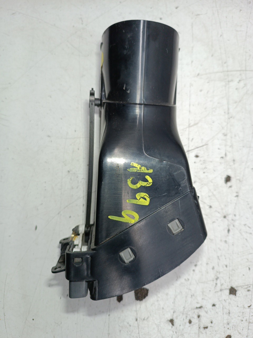 Difusor de ar esquerdo RENAULT LAGUNA II (BG0/1_) | 01 - 07