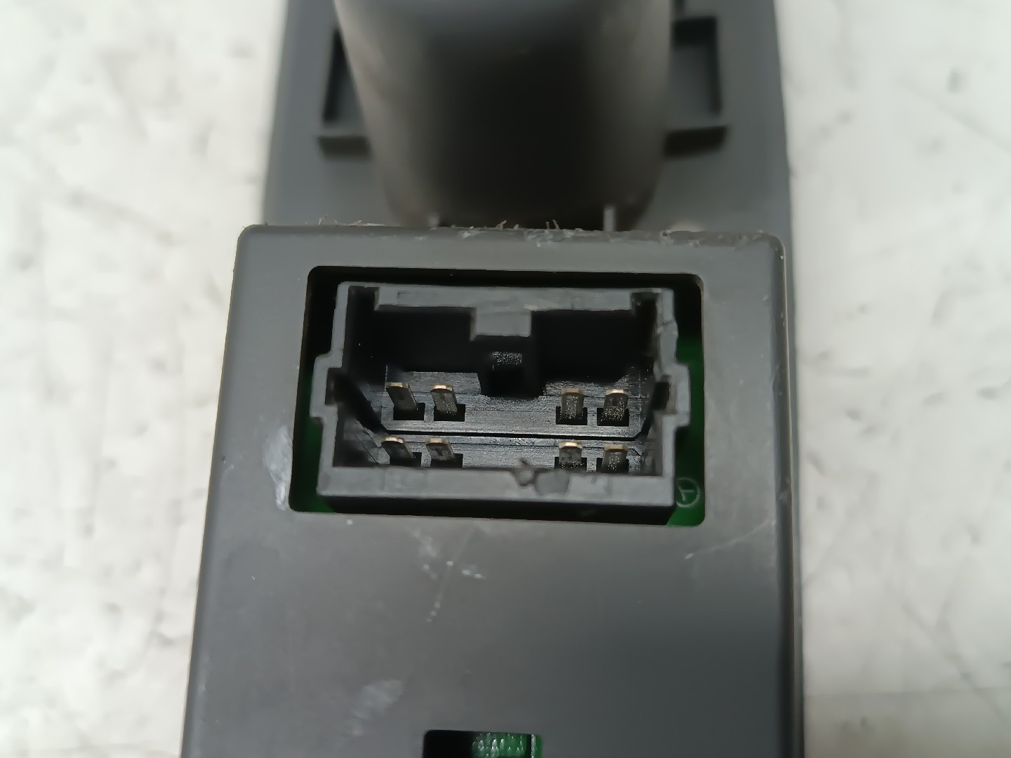 Comutador de vidro frente esquerdo MITSUBISHI COLT V (CJ_, CP_) | 95 - 04 Imagem-5