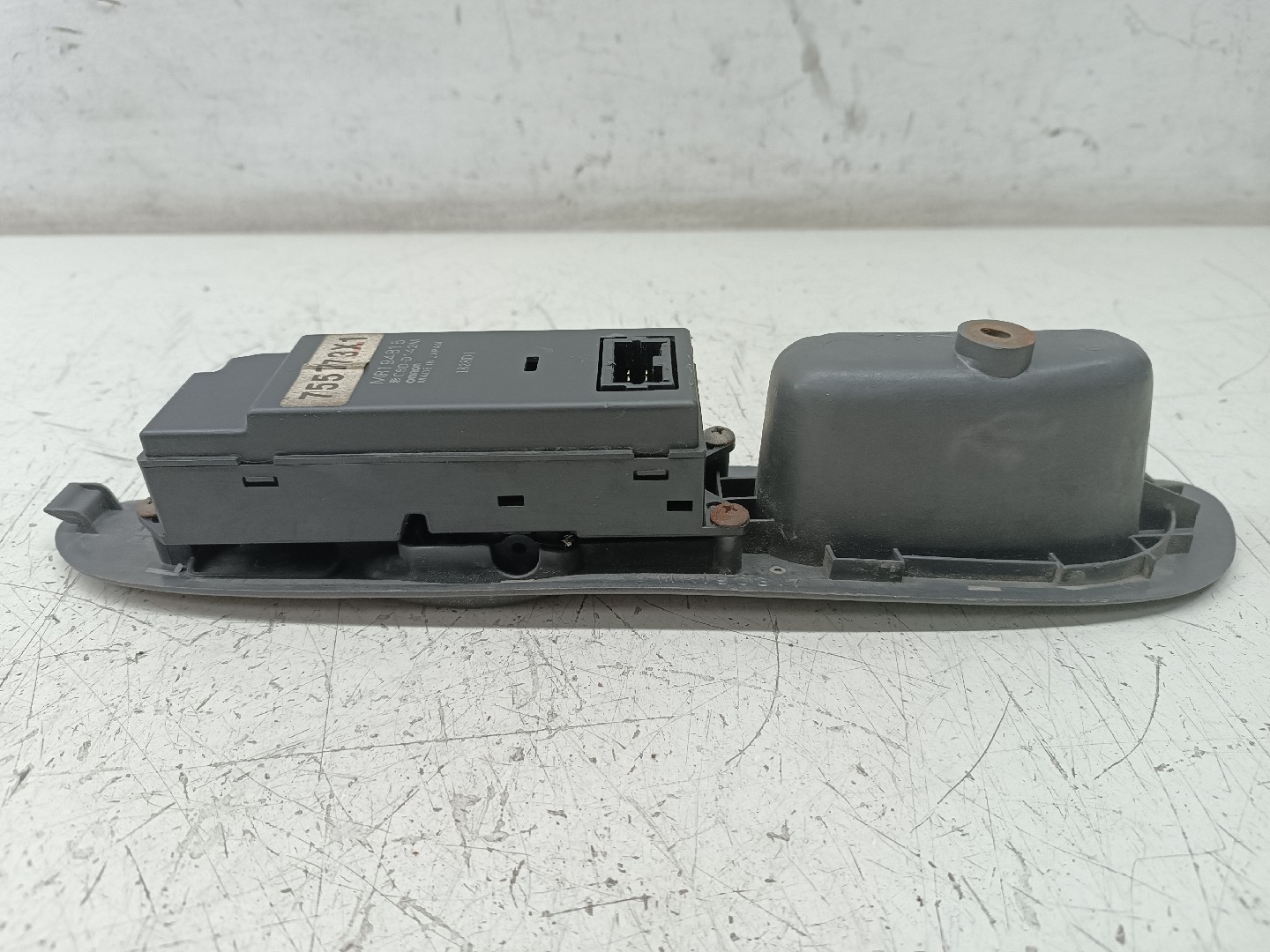 Comutador de vidro frente esquerdo MITSUBISHI COLT V (CJ_, CP_) | 95 - 04 Imagem-4