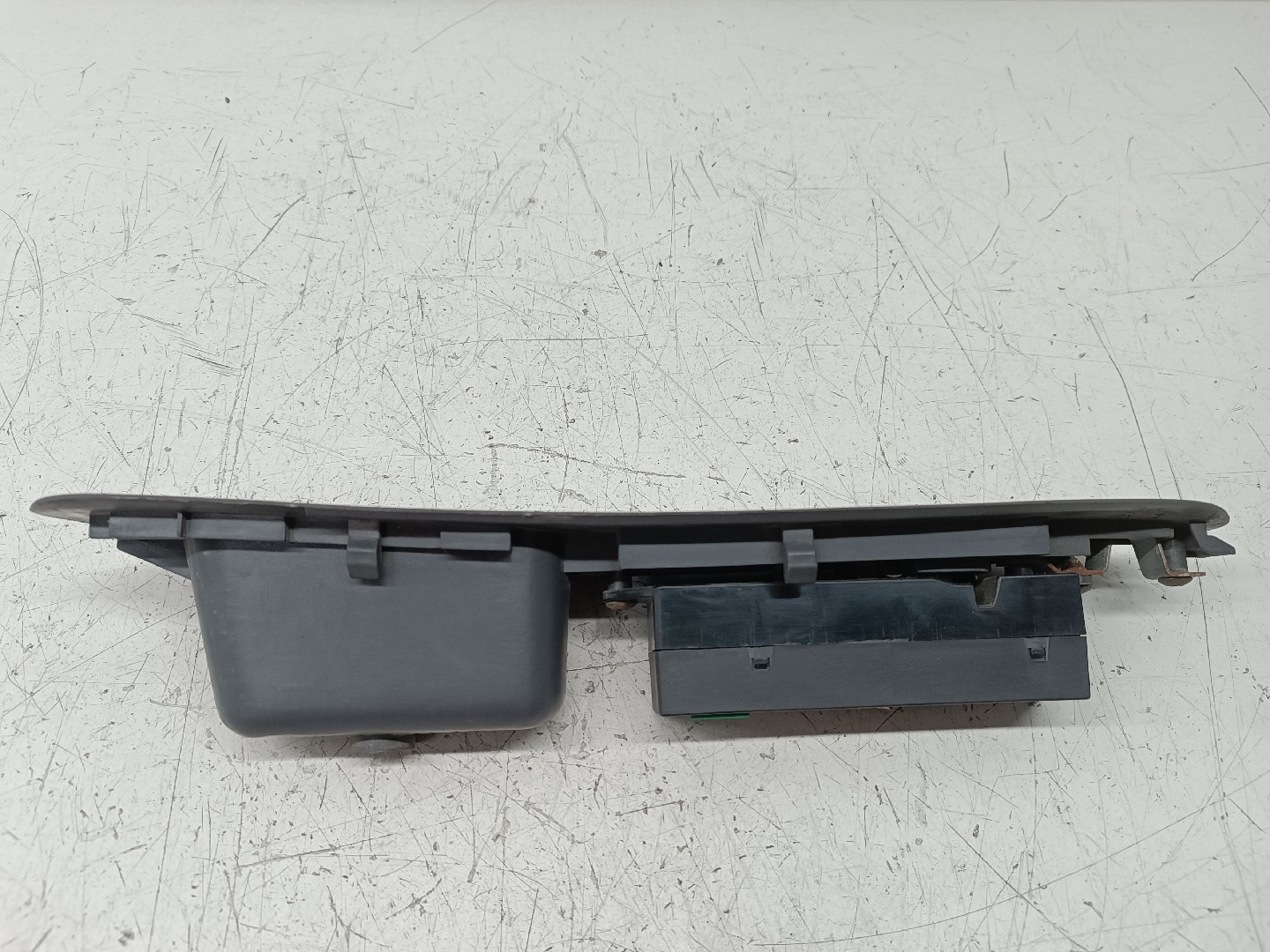 Comutador de vidro frente direito MITSUBISHI COLT V (CJ_, CP_) | 95 - 04 Imagem-5