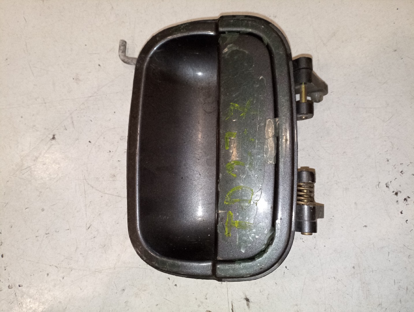 Puxador exterior da porta MITSUBISHI SPACE WAGON (D0_V/W) | 84 - 92 Imagem-1