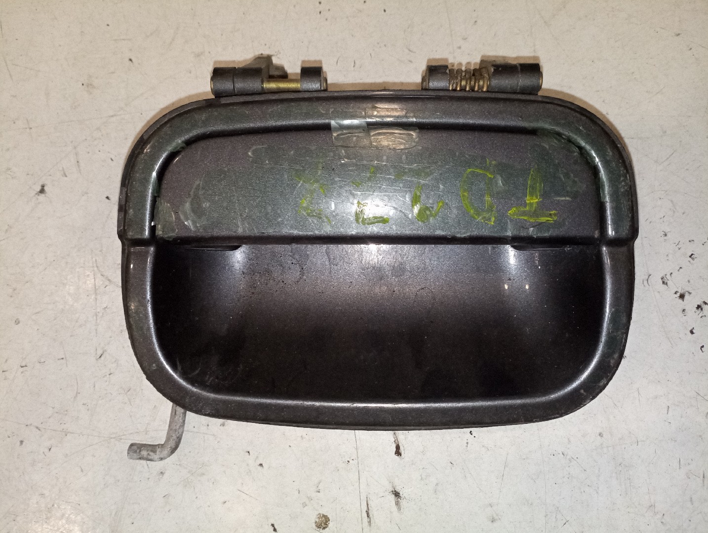 Puxador exterior da porta MITSUBISHI SPACE WAGON (D0_V/W) | 84 - 92
