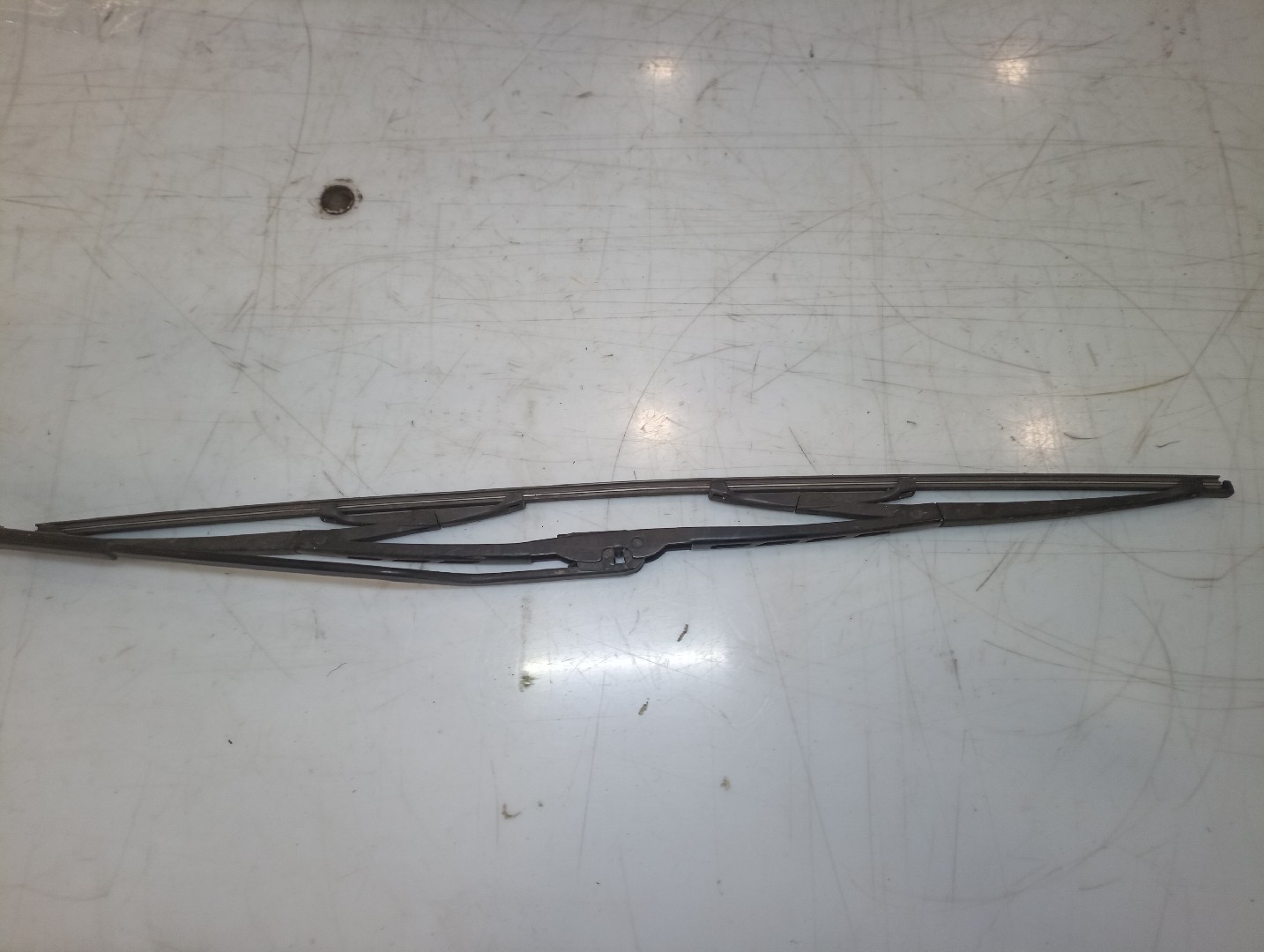 Escova da frente VOLKSWAGEN BORA (1J2) | 98 - 13