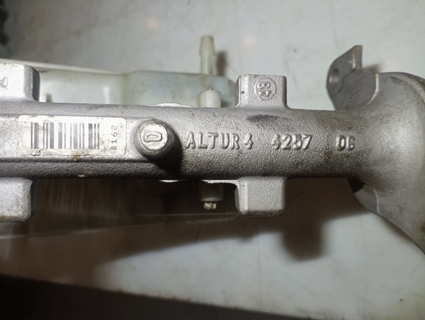 Bomba dos Travões OPEL VIVARO A Caixa (X83) | 01 -  Imagem-2