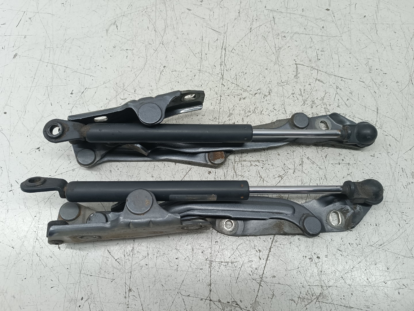 Dobradiça de mala HONDA CIVIC V três volumes (EG, EH) | 91 - 96