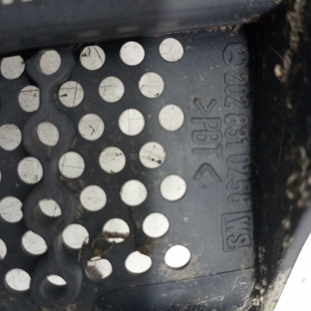 Grelha de torpedo MERCEDES-BENZ C-CLASS (W202) | 93 - 00 Imagem-3