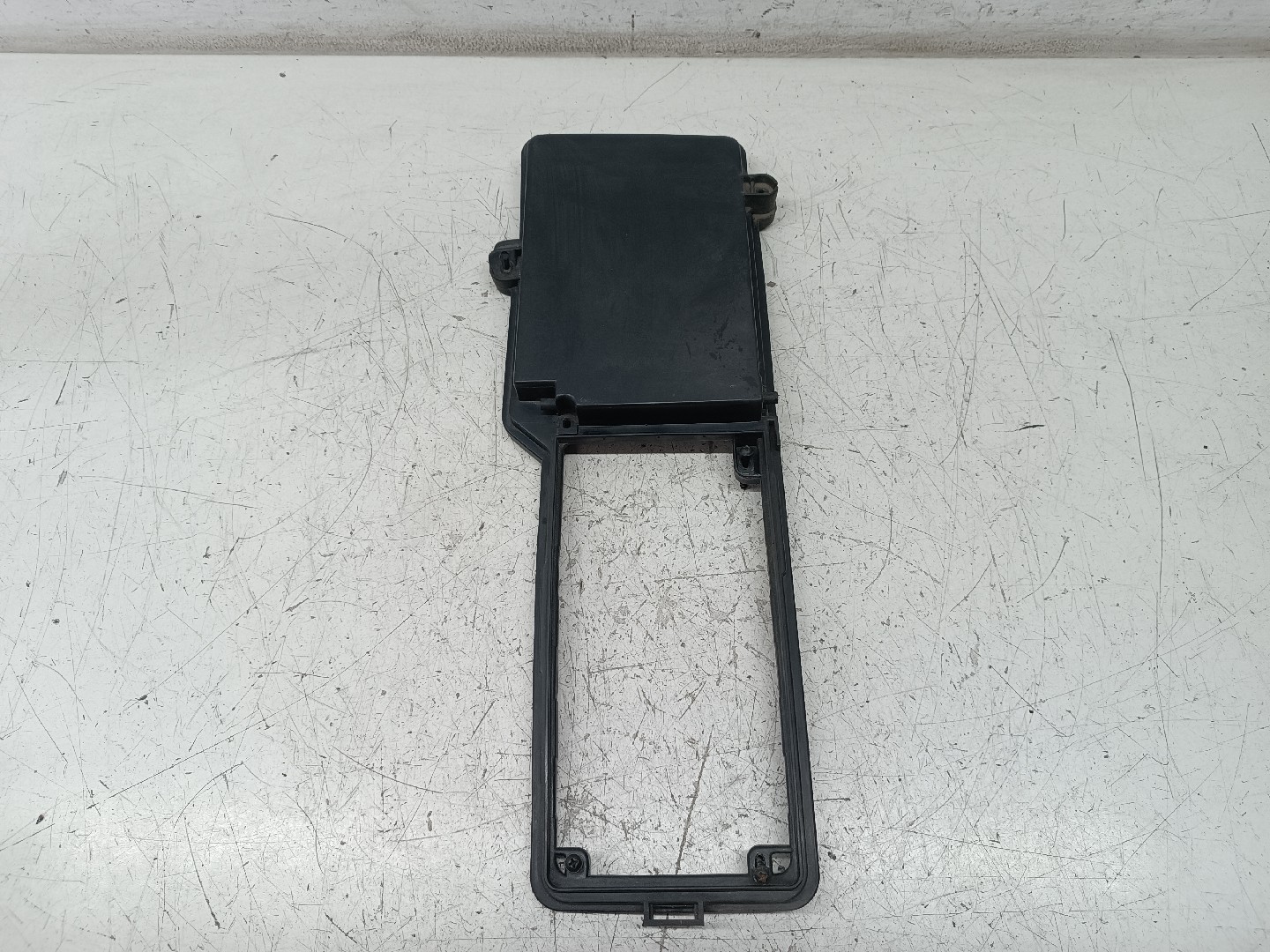 Tampa MERCEDES-BENZ C-CLASS (W202) | 93 - 00 Imagem-1