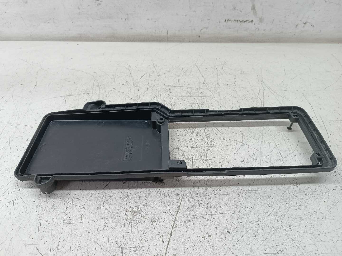 Tampa MERCEDES-BENZ C-CLASS (W202) | 93 - 00 Imagem-4