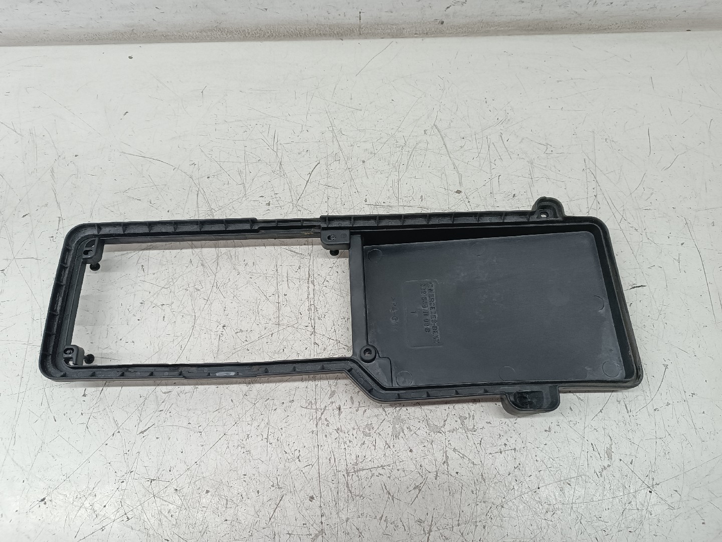 Tampa MERCEDES-BENZ C-CLASS (W202) | 93 - 00 Imagem-2