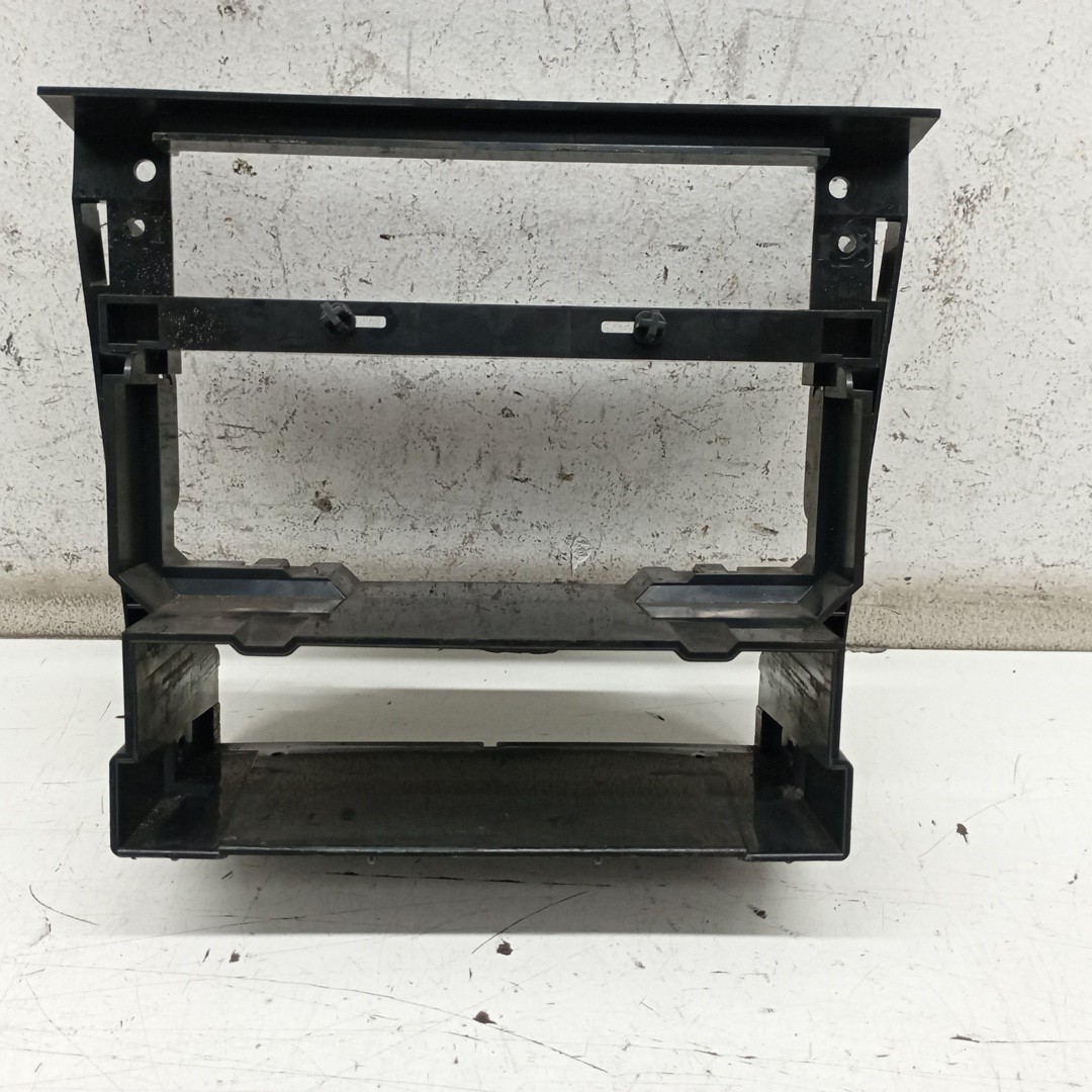 Moldura de consola central MERCEDES-BENZ C-CLASS (W202) | 93 - 00 Imagem-1