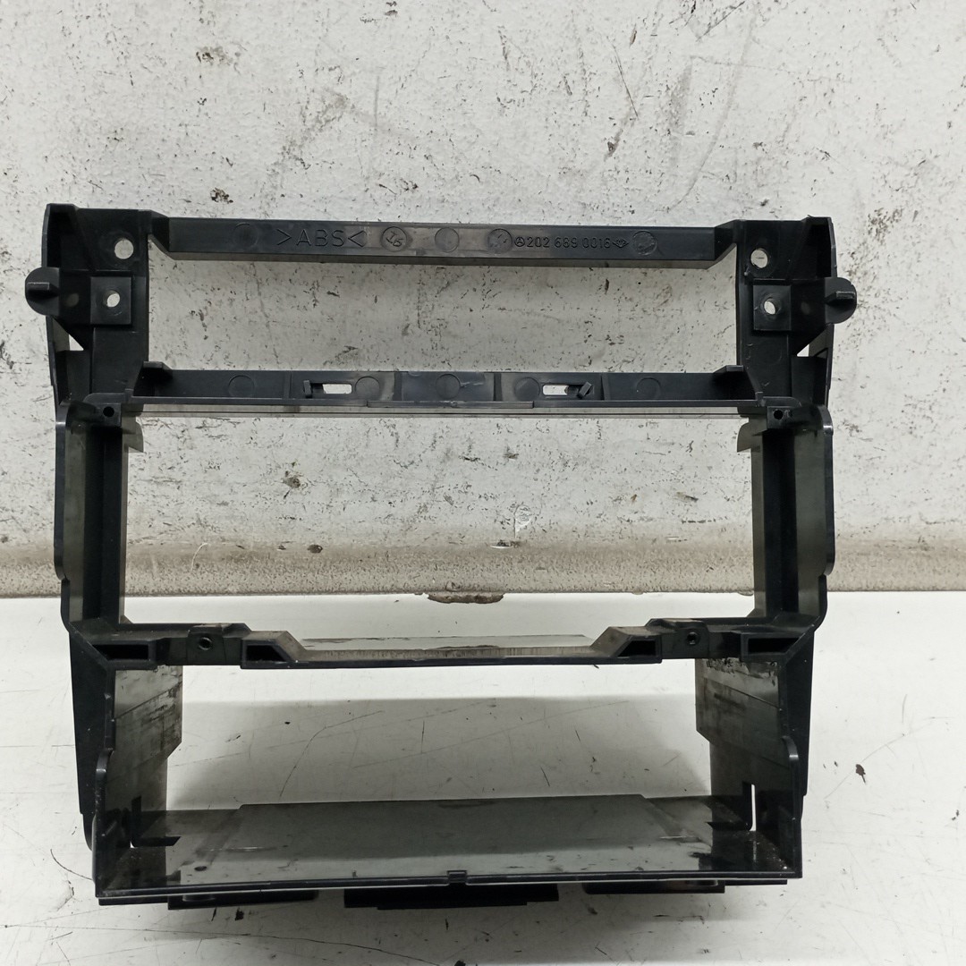 Moldura de consola central MERCEDES-BENZ C-CLASS (W202) | 93 - 00 Imagem-2