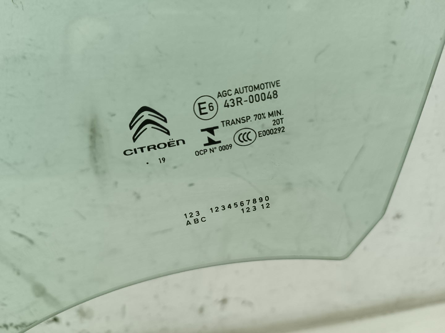 Vidro de Porta Frente Esquerdo CITROEN C3 III (SX) | 16 -  Imagem-1