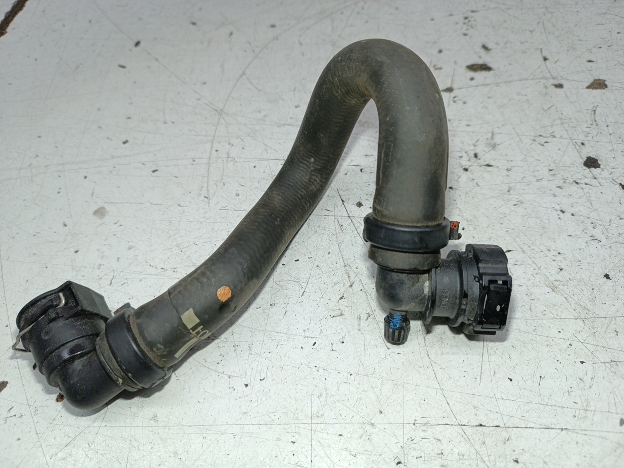 Tube à Vide D'occasion Pour Peugeot 208 - Référence Peugeot 9807390880 - Authentique
