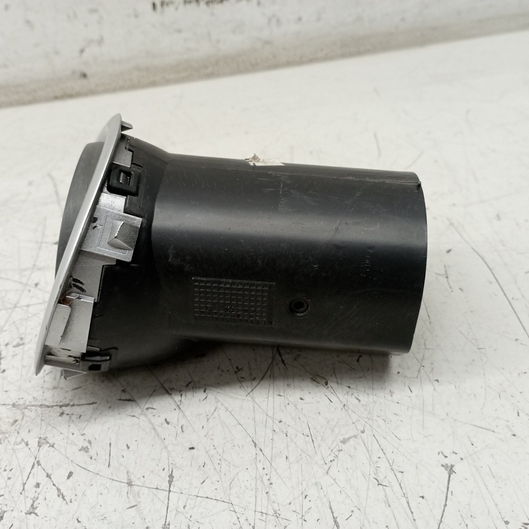 Difusor de ar direito RENAULT CLIO III (BR0/1, CR0/1) | 05 -  Imagem-1