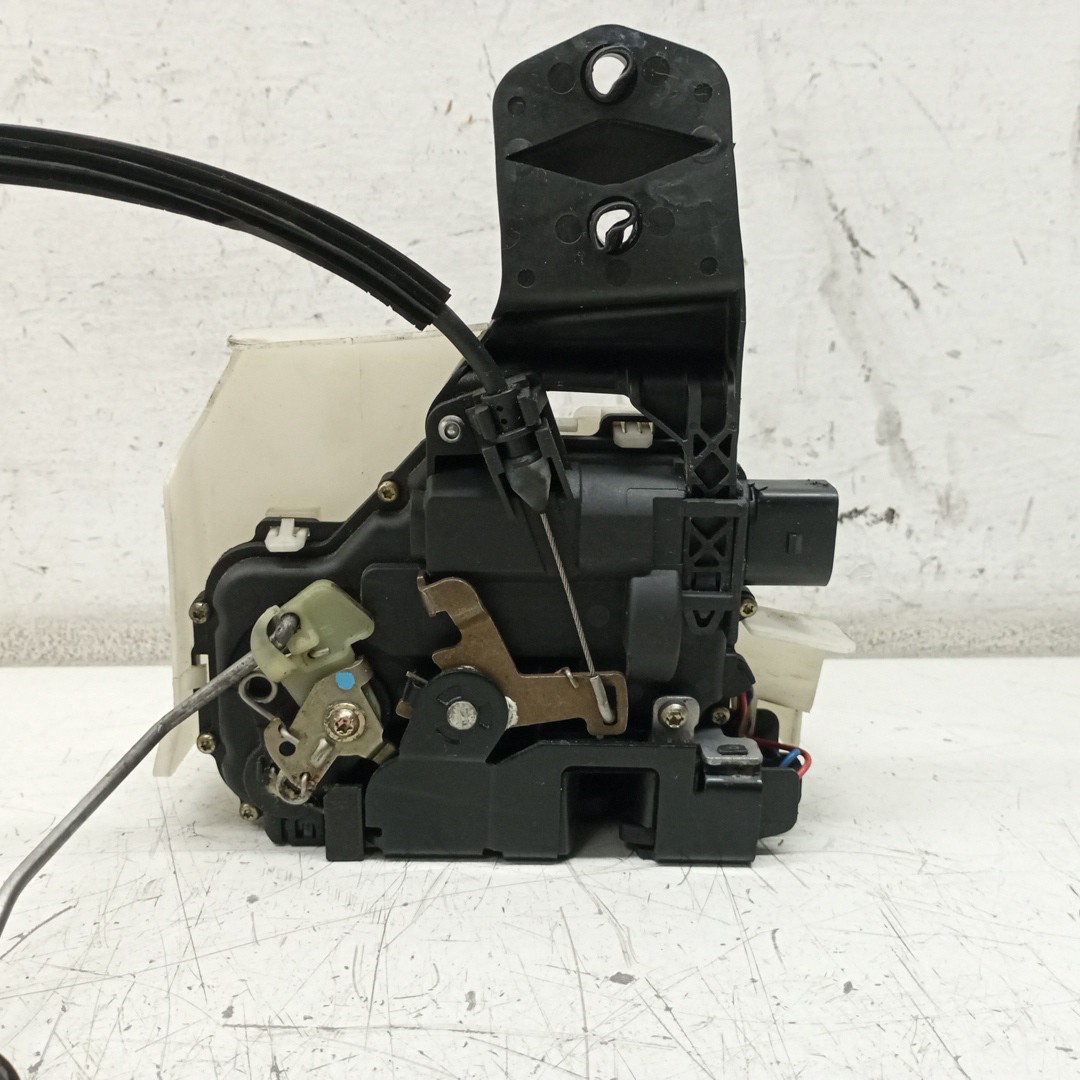 Fecho da Porta VOLKSWAGEN PASSAT (3B2) | 96 - 01 Imagem-2