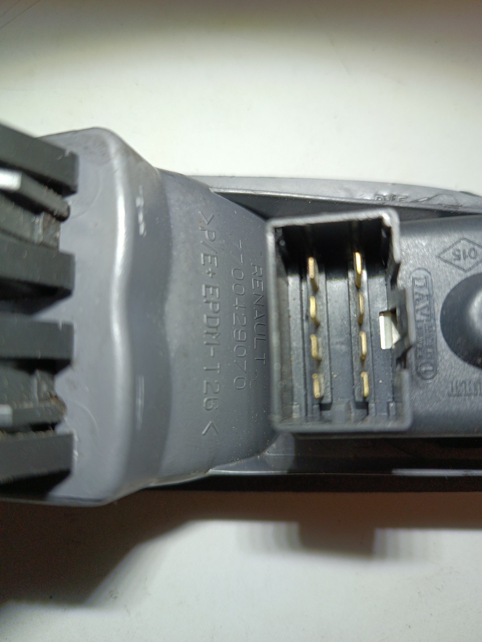 Comutador de vidro frente esquerdo RENAULT MEGANE I (BA0/1_) | 95 - 04 Imagem-1