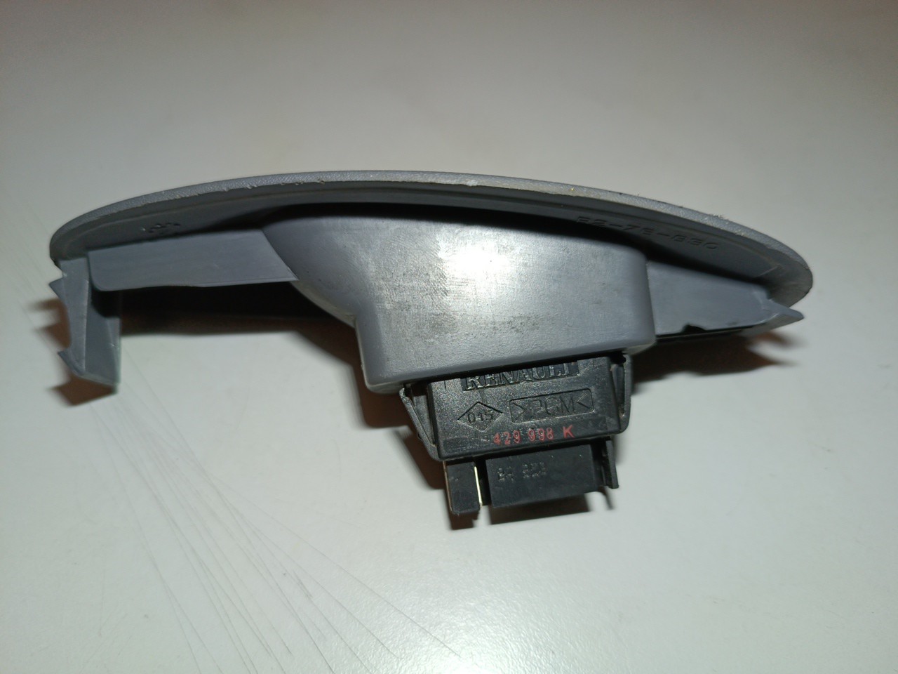 Comutador de vidro frente direito RENAULT MEGANE I (BA0/1_) | 95 - 04 Imagem-1