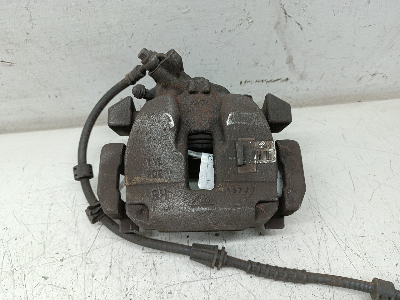 Maxila de travão esquerda RENAULT CAPTUR I (J5_, H5_) | 13 -  Imagem-1