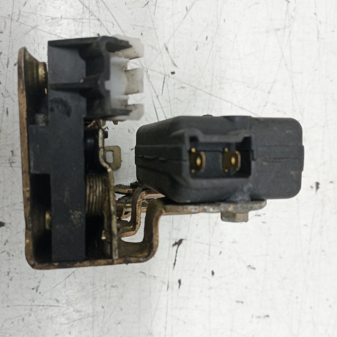 Fecho da Porta Frente Direito RENAULT CLIO I (B/C57_, 5/357_) | 90 - 98 Imagem-4