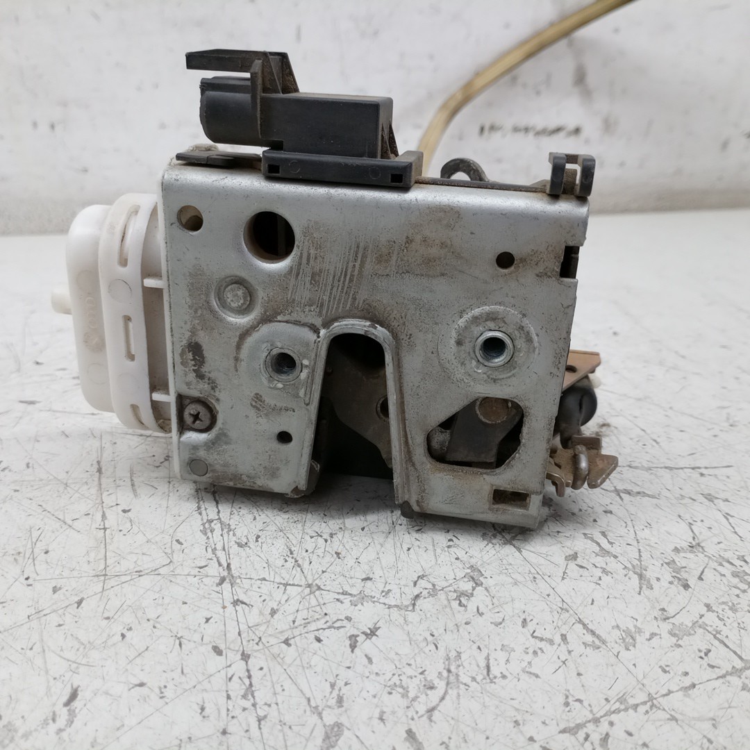 Fecho da Porta Frente Direito AUDI A4 (8D2, B5) | 94 - 01 Imagem-2
