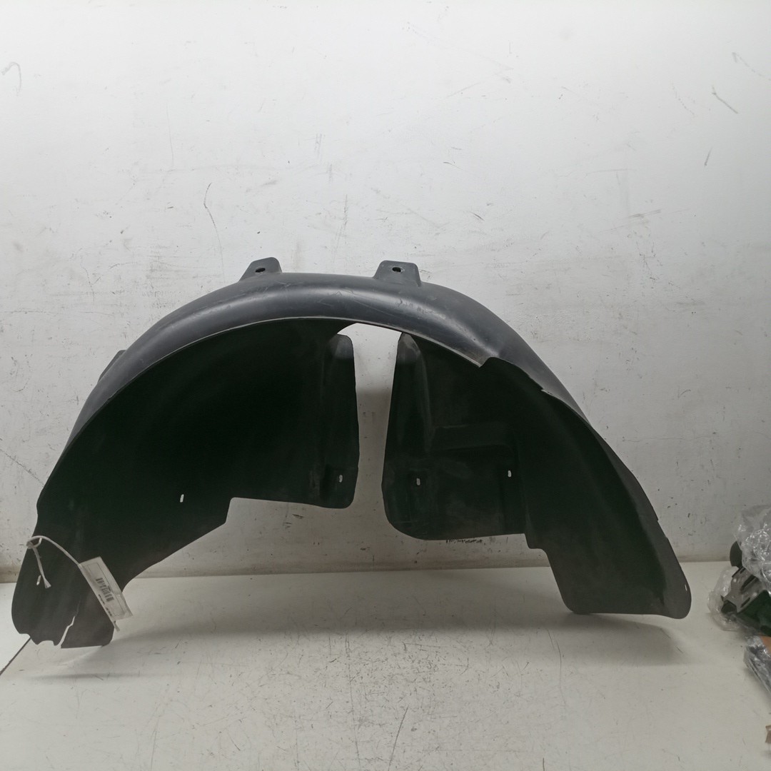 Cava de Roda Traseira Esquerda VOLKSWAGEN PASSAT Variant (3B6) | 00 - 05