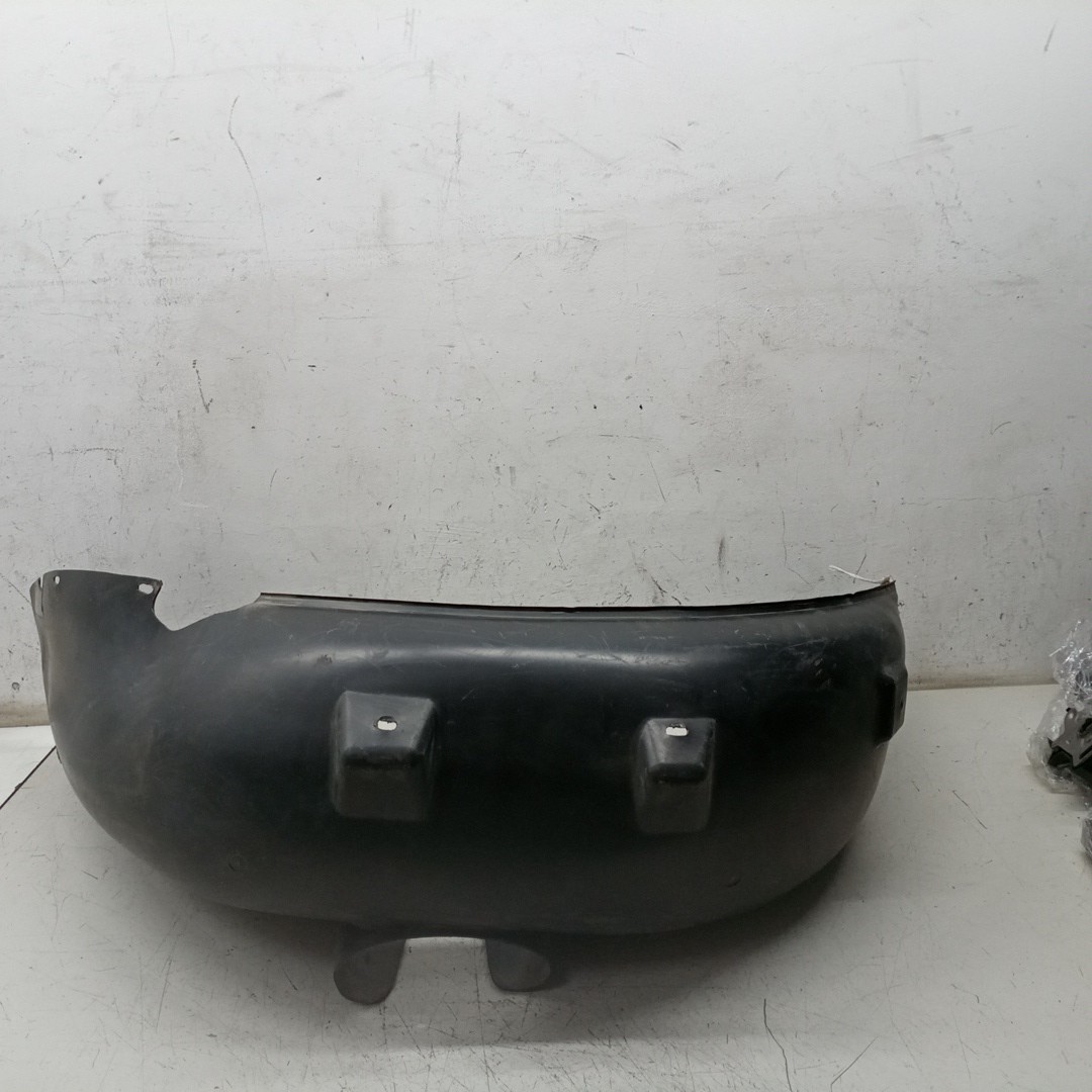 Cava de Roda Traseira Esquerda VOLKSWAGEN PASSAT Variant (3B6) | 00 - 05 Imagem-4
