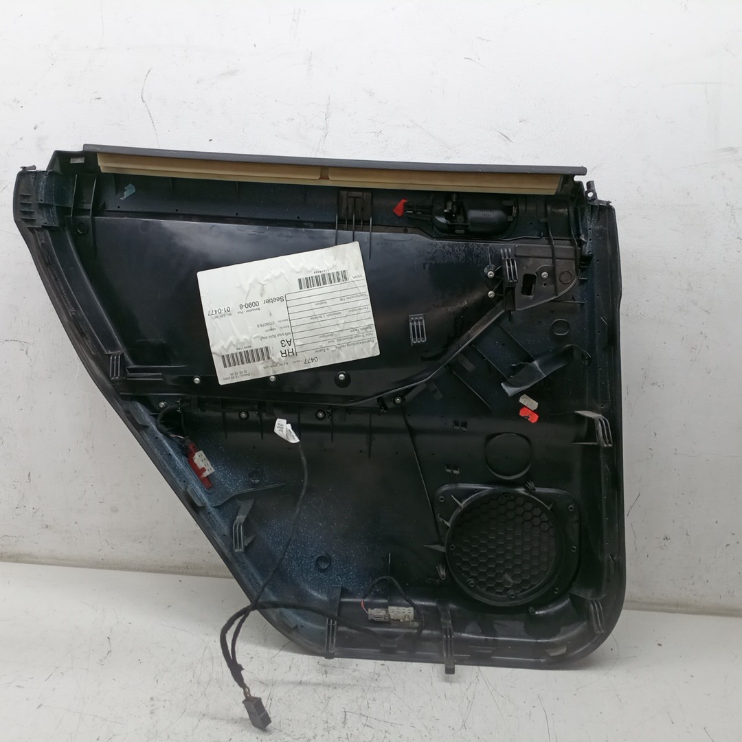 Quartela de porta trás direita AUDI A3 (8L1) | 96 - 06 Imagem-3