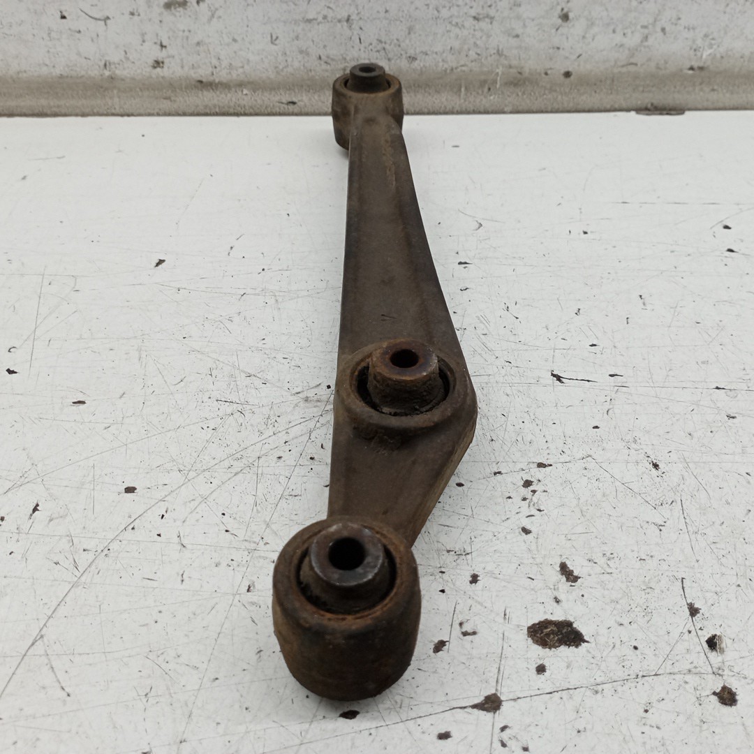 Braço de Suspensão traseiro direito HONDA CIVIC V três volumes (EG, EH) | 91 - 96 Imagem-2