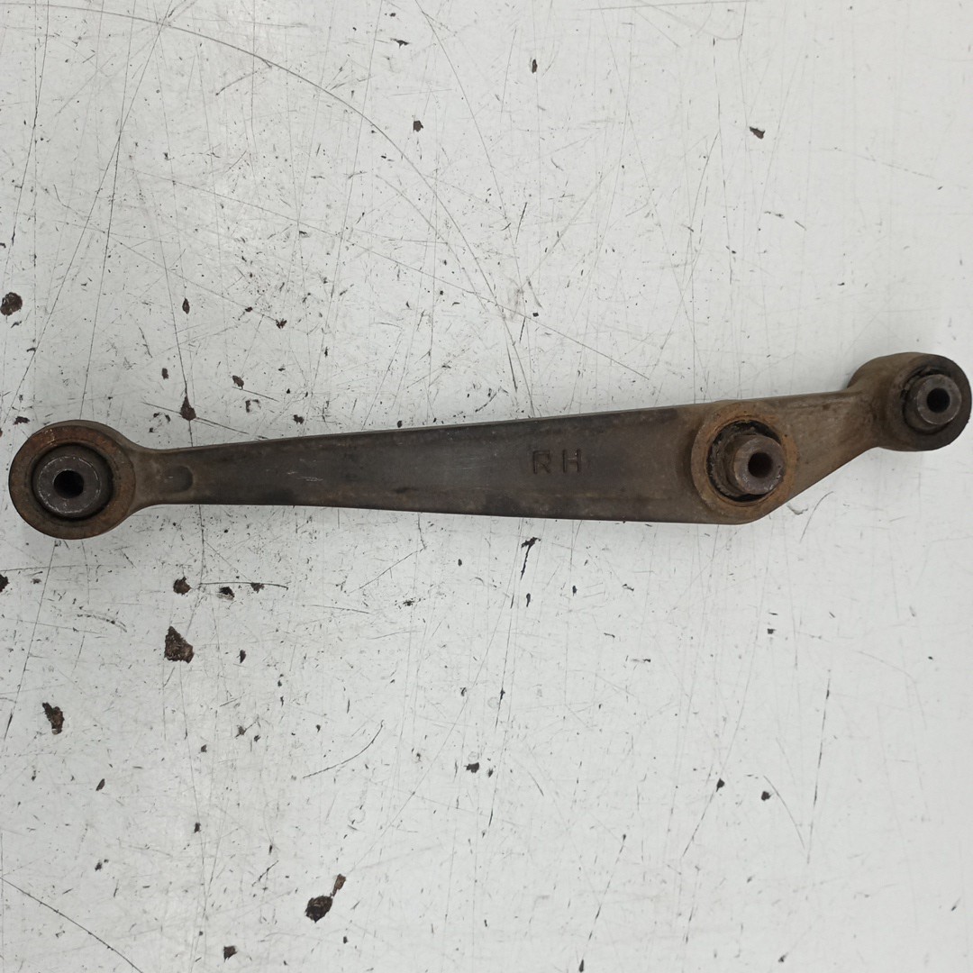 Braço de Suspensão traseiro direito HONDA CIVIC V três volumes (EG, EH) | 91 - 96 Imagem-4