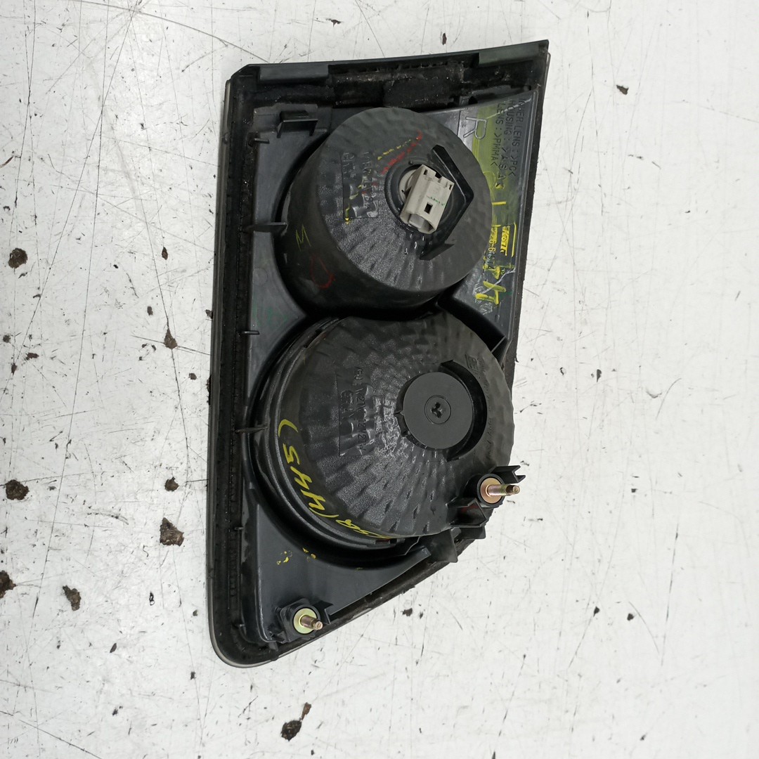Farolim da Mala Direito MAZDA 6 Hatchback (GG) | 02 - 08 Imagem-2
