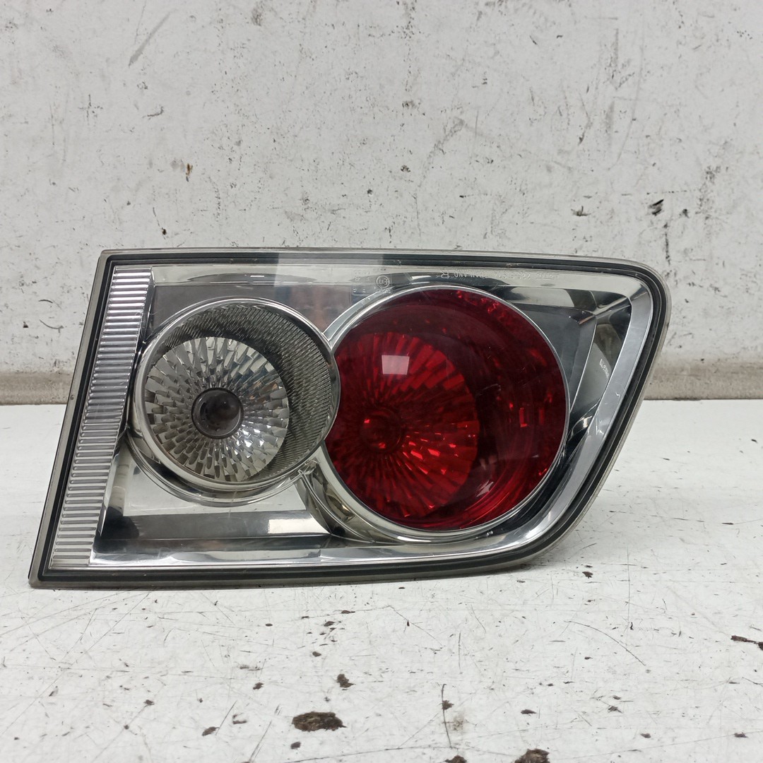 Farolim da Mala Direito MAZDA 6 Hatchback (GG) | 02 - 08 Imagem-4
