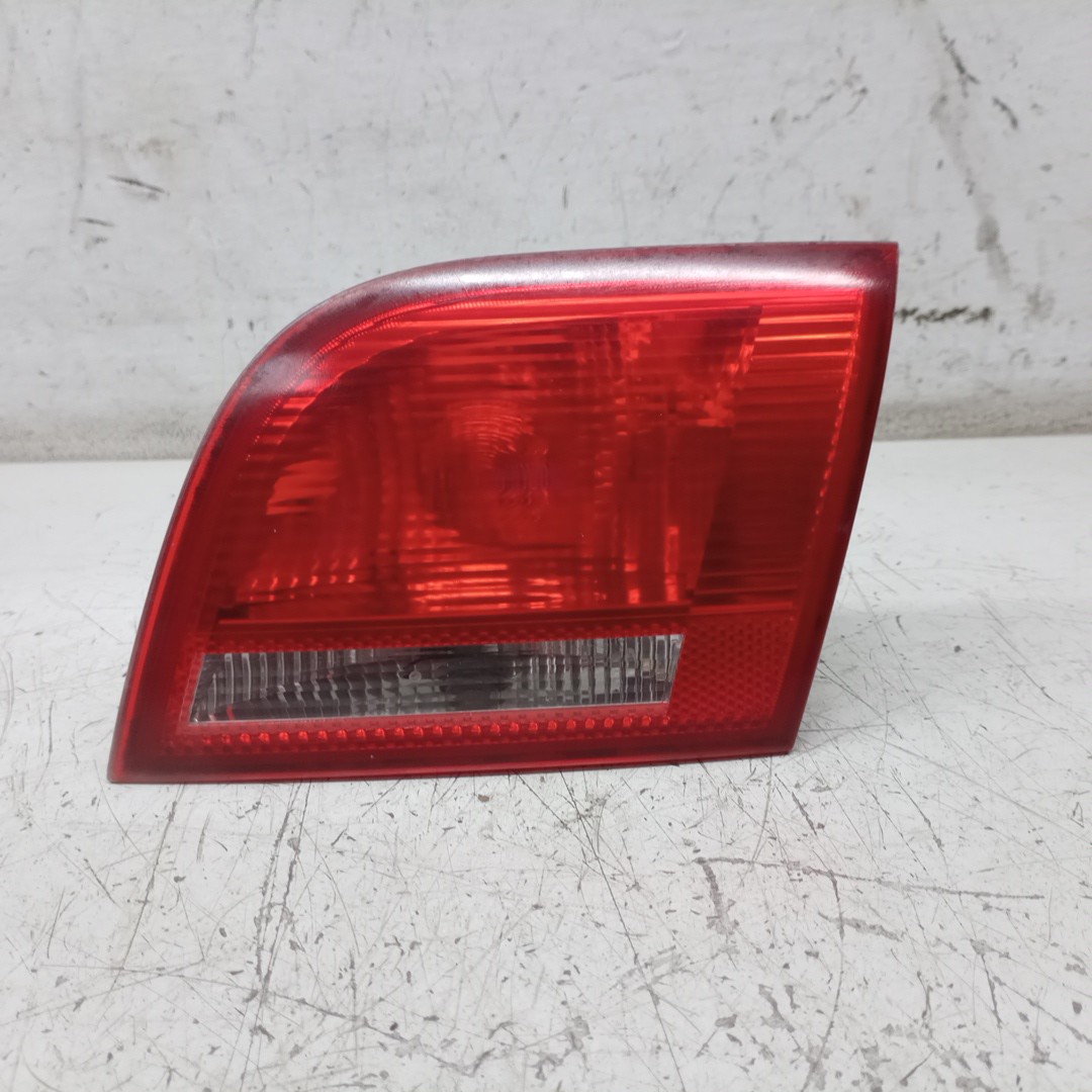 Farolim da Mala Direito AUDI A3 Sportback (8PA) | 04 - 15