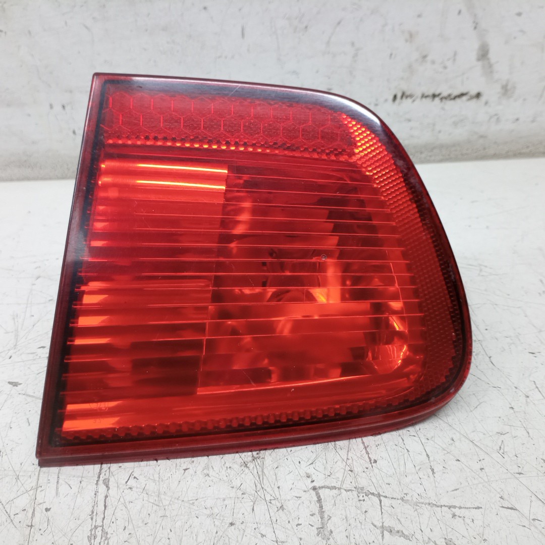 Farolim da Mala Direito SEAT IBIZA II (6K1) | 93 - 02 Imagem-4