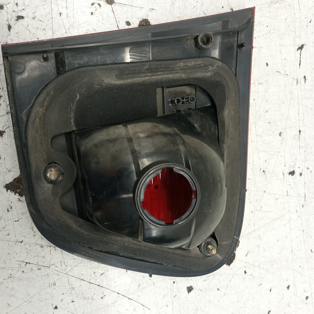 Farolim da Mala Direito SEAT IBIZA II (6K1) | 93 - 02 Imagem-2