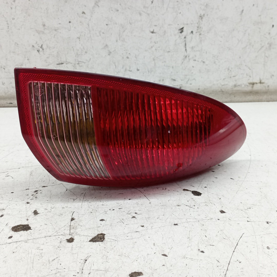 Farolim da Mala Esquerdo ALFA ROMEO 147 (937_) | 00 - 10