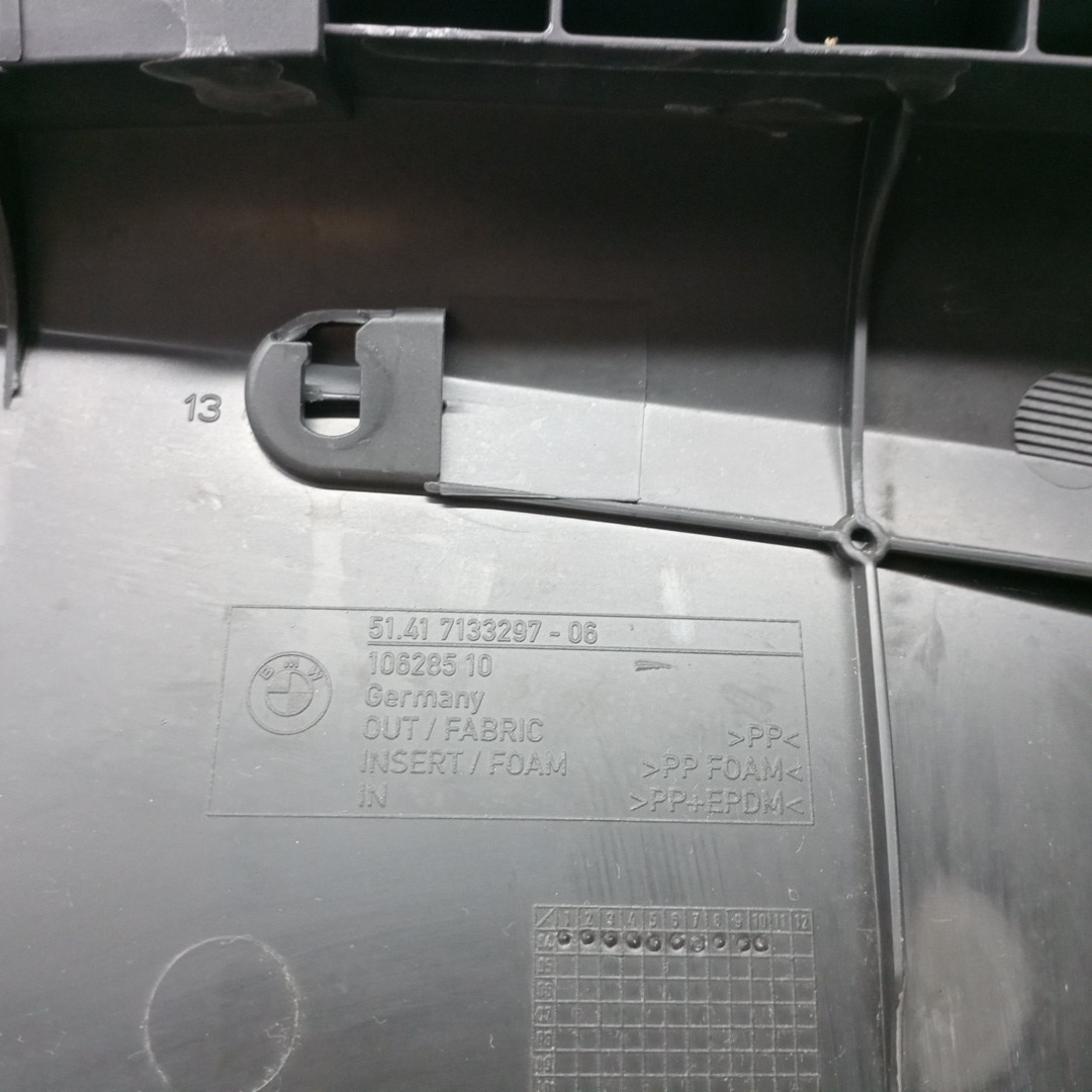 Quartela de porta frente esquerda BMW 1 (E87) | 03 - 13 Imagem-3