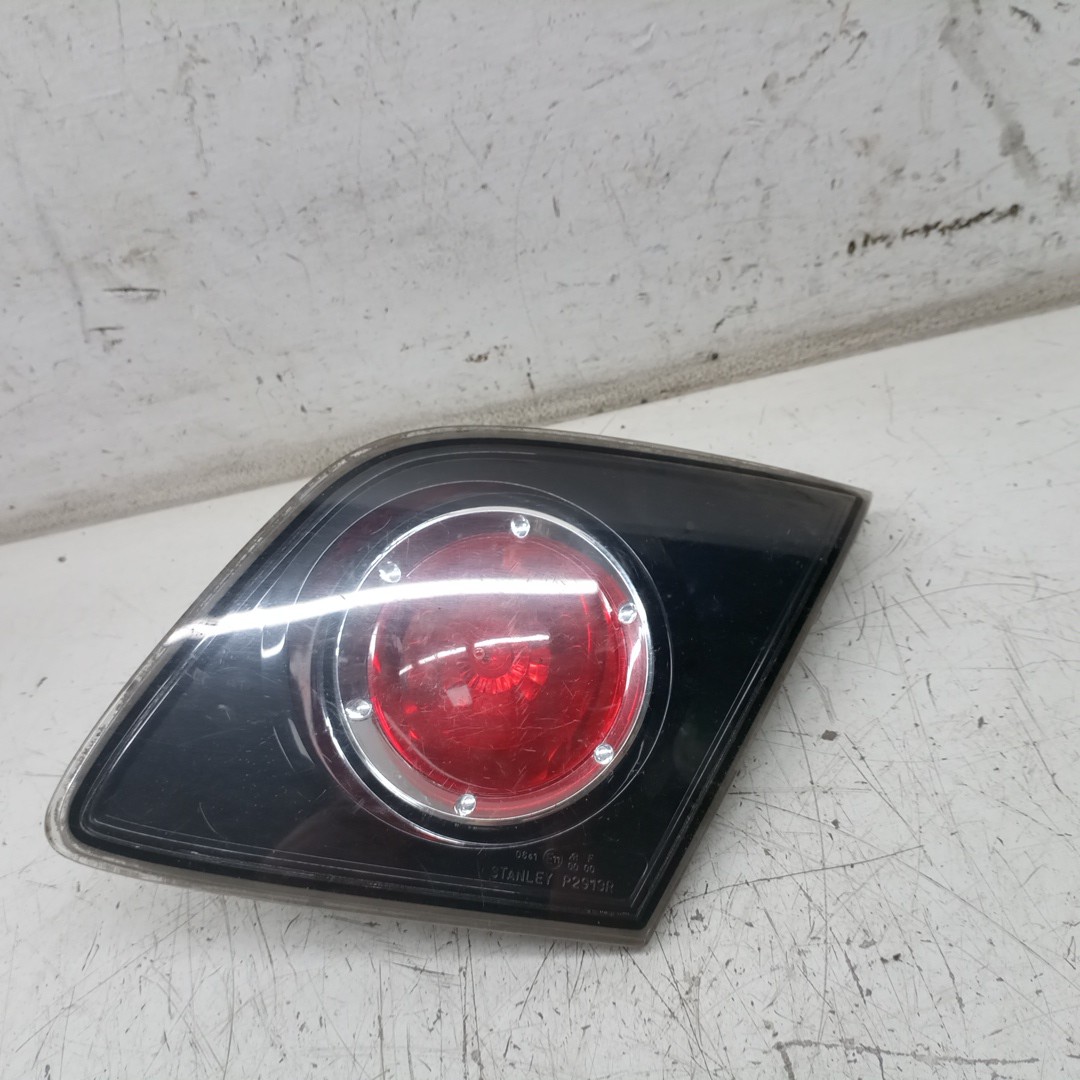 Farolim da Mala Direito MAZDA 3 (BK) | 03 - 09