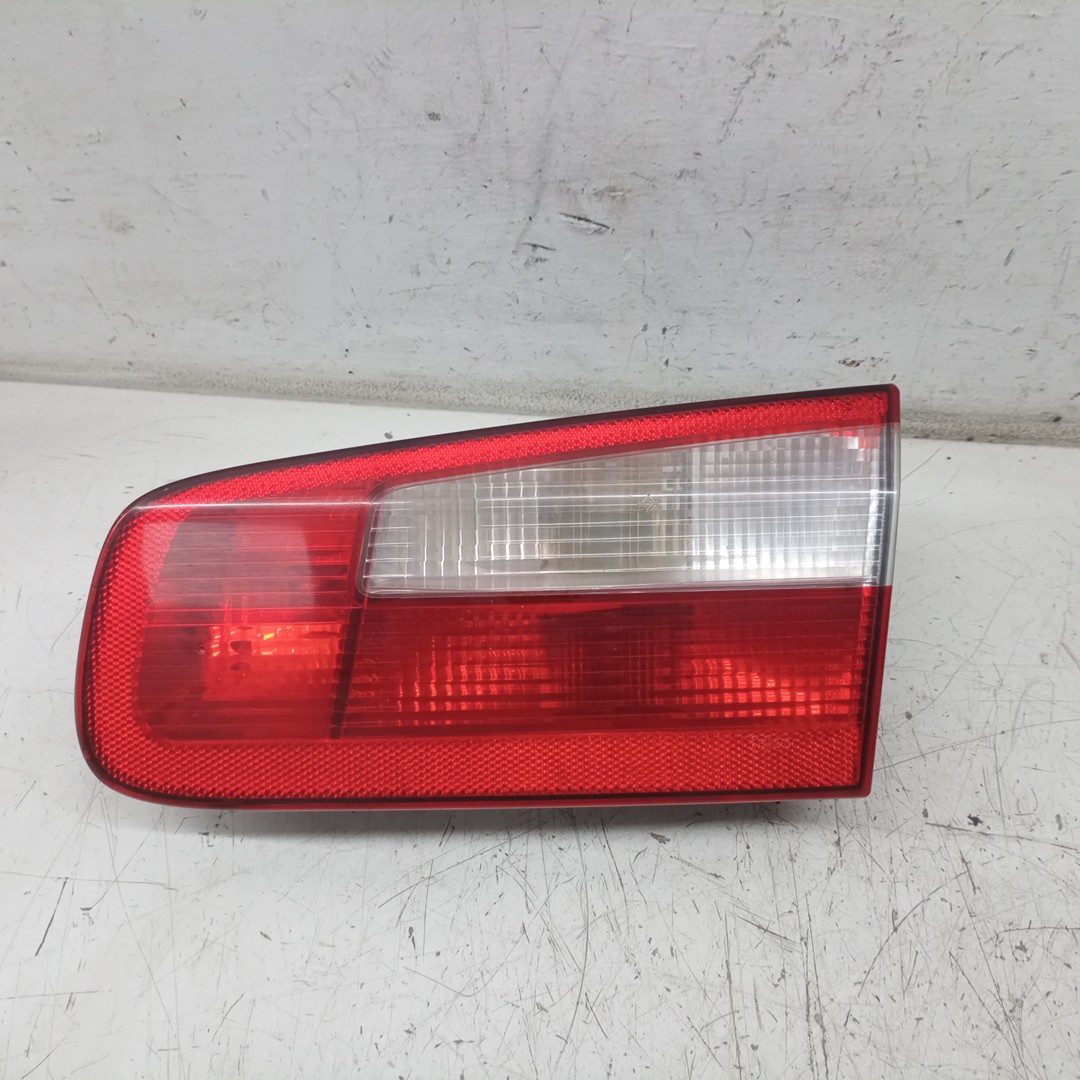 Farolim da Mala Direito RENAULT LAGUNA II (BG0/1_) | 01 - 07 Imagem-4
