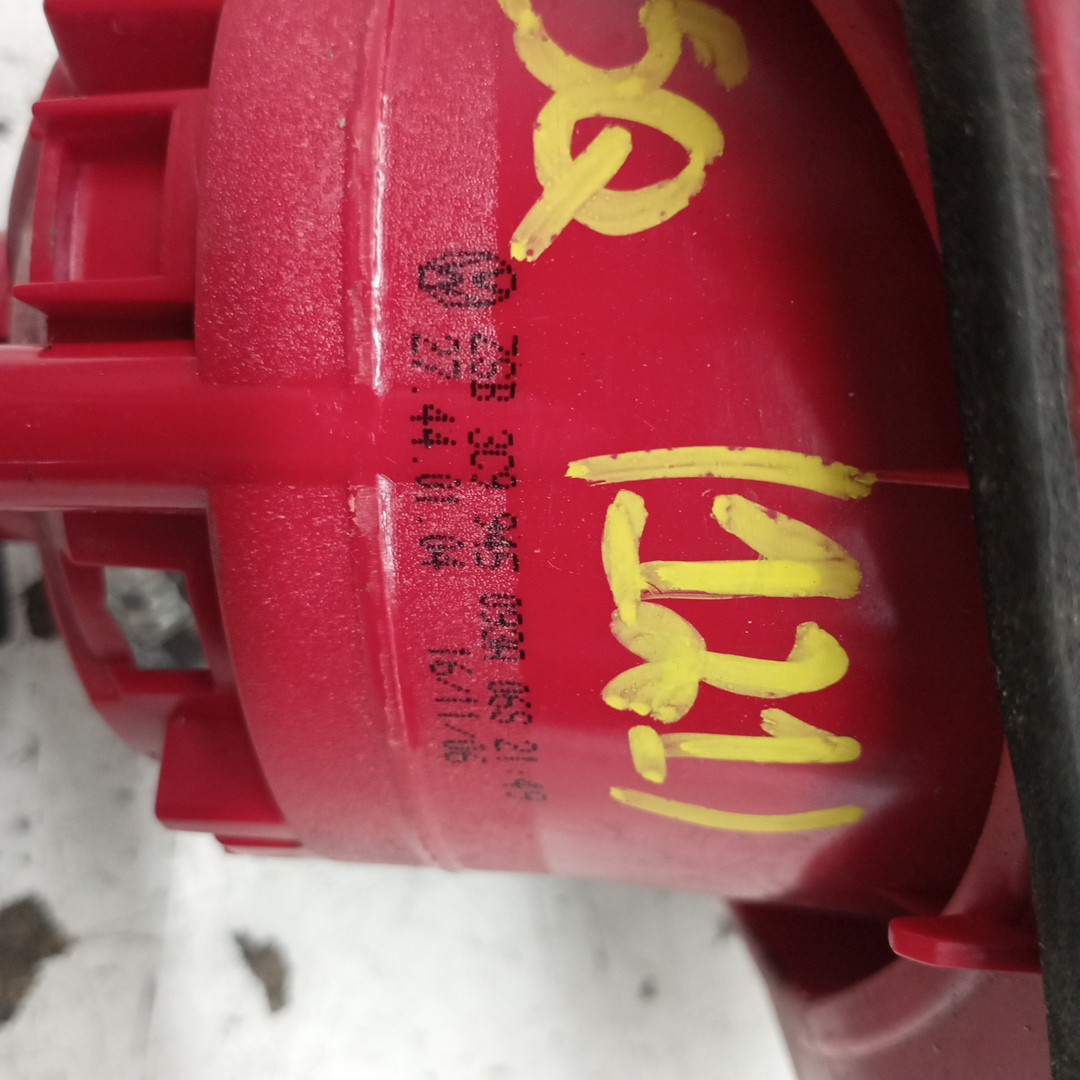 Farolim da Mala Esquerdo VOLKSWAGEN PASSAT Variant (3C5) | 05 - 11 Imagem-1