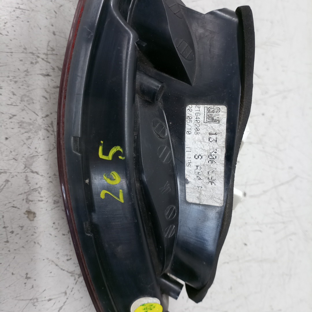 Farolim da Mala Direito OPEL ASTRA J (P10) | 09 - 15 Imagem-2