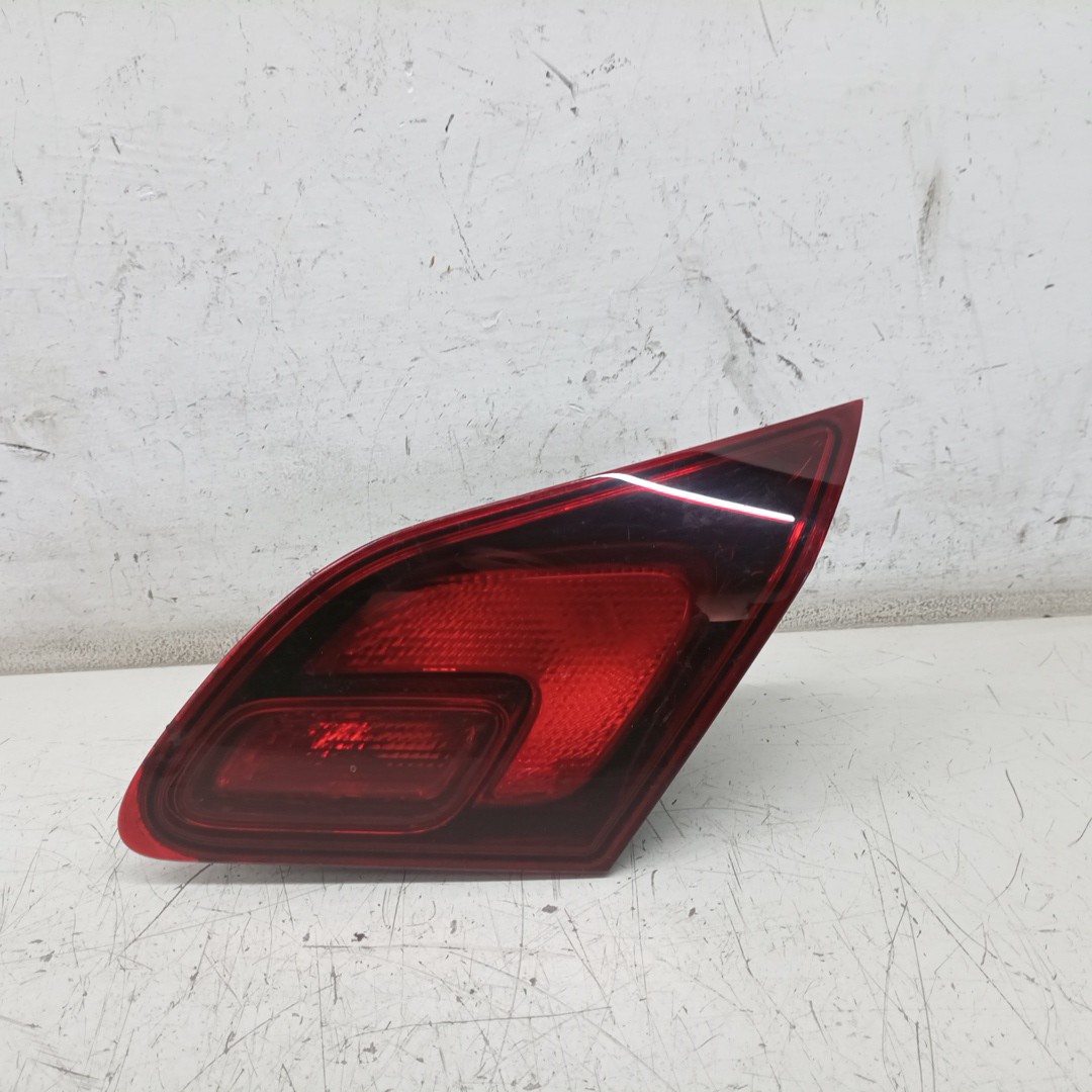 Farolim da Mala Direito OPEL ASTRA J (P10) | 09 - 15 Imagem-4