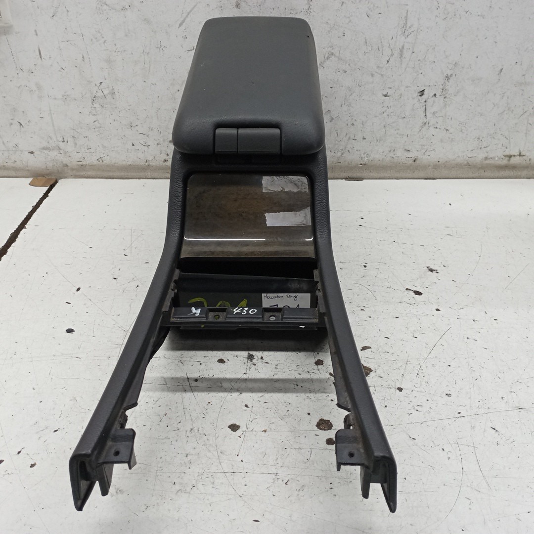 Apoio de braço MERCEDES-BENZ E-CLASS (W210) | 95 - 03