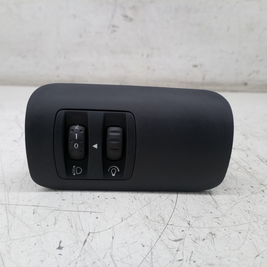Regulador de luzes RENAULT MEGANE II (BM0/1_, CM0/1_) | 01 - 12
