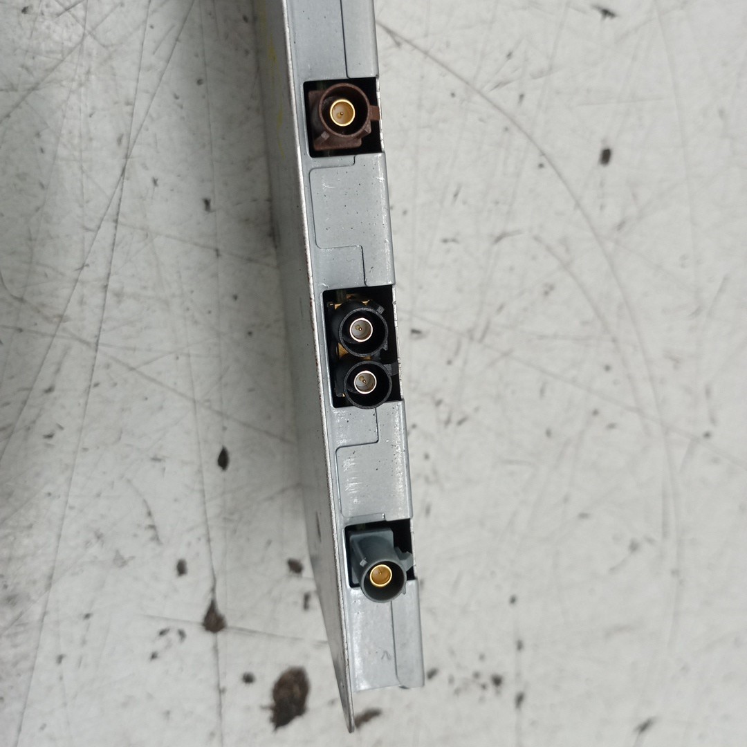 Amplificador de antena SEAT EXEO ST (3R5) | 09 - 13 Imagem-2