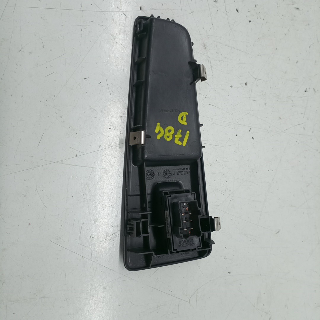 Comutador de vidro frente direito FIAT PUNTO (199_) | 12 -  Imagem-1