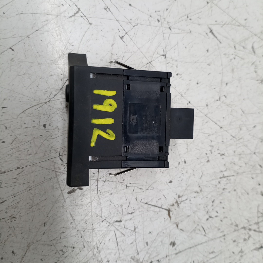 Regulador de luzes SEAT EXEO ST (3R5) | 09 - 13 Imagem-1
