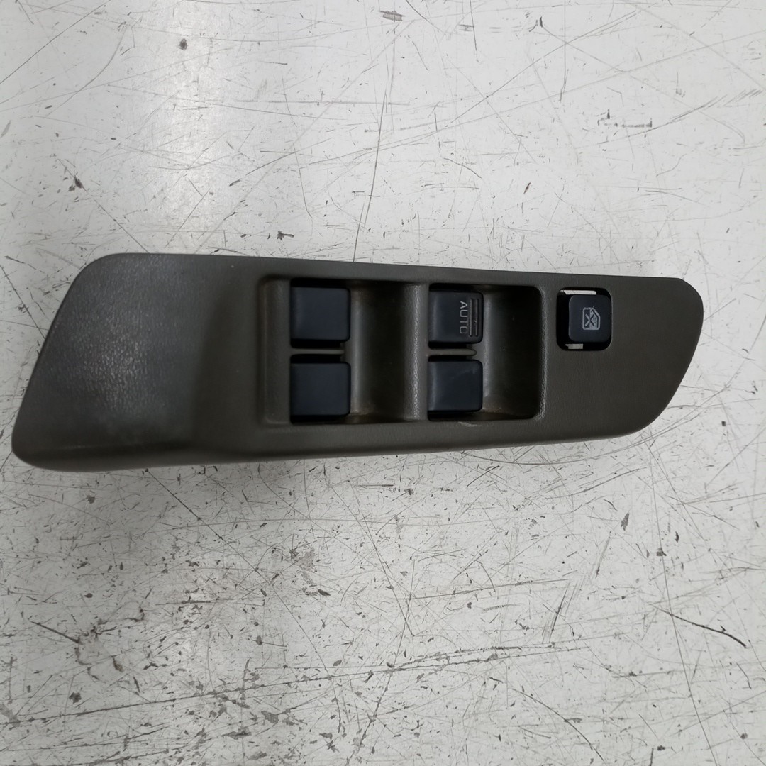 Comutador de vidro frente esquerdo NISSAN PRIMERA (P11) | 96 - 01 Imagem-4