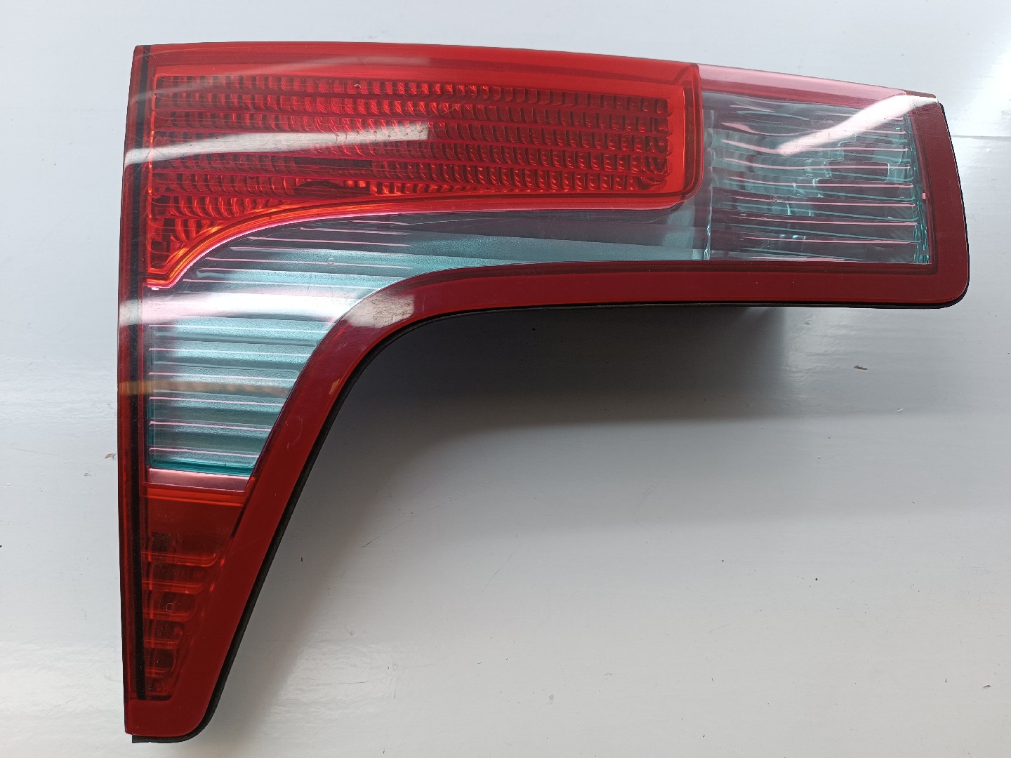 Farolim da Mala Esquerdo CITROEN C5 II (RC_) | 04 -  Imagem-6