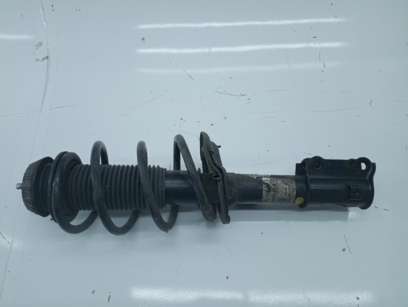 Amortecedor frente esquerdo HYUNDAI i20 (GB, IB) | 14 - 